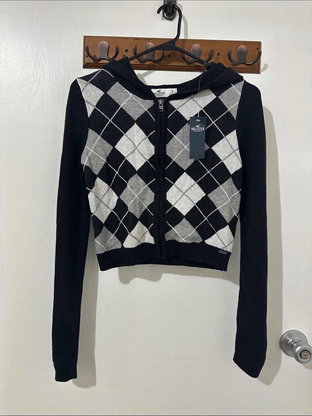 Hollister Black & Gray Argyle Zip-Up Hoodie Cropped